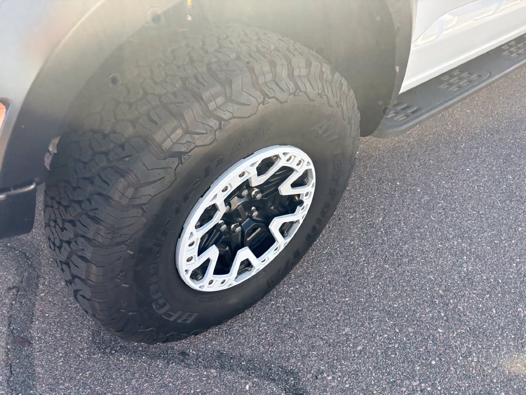 Certified 2025 Ford F150 Raptor w/ Equipment Group 803A Raptor R AWD/4WD image 11