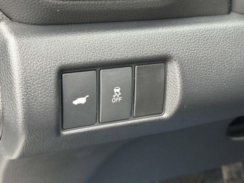 Certified 2023 Honda Pilot Touring image 19