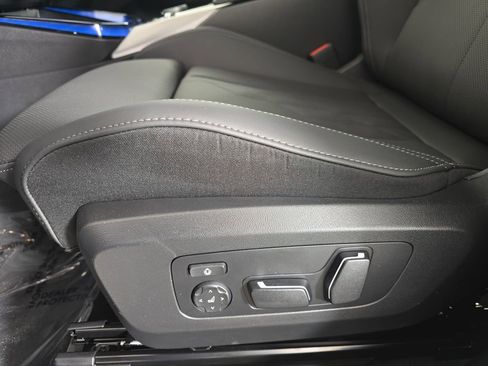 New 2026 BMW X3 xDrive30 w/ M Sport Package image 28