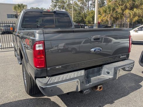 Used 2015 Ford F250 Lariat w/ Lariat Interior Package image 6