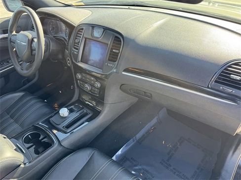 Used 2022 Chrysler 300 S image 6