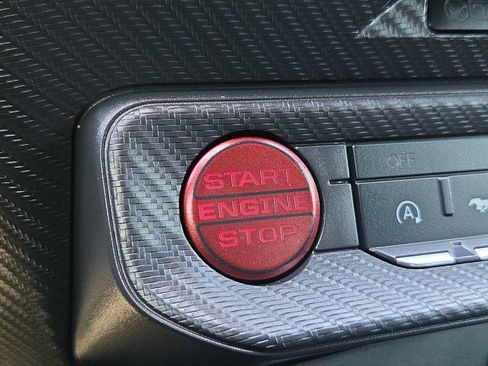 Used 2025 Ford Mustang Coupe RWD image 24