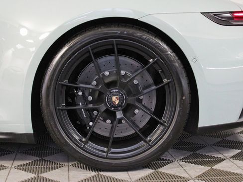 Used 2025 Porsche 911 Carrera 4 GTS image 39