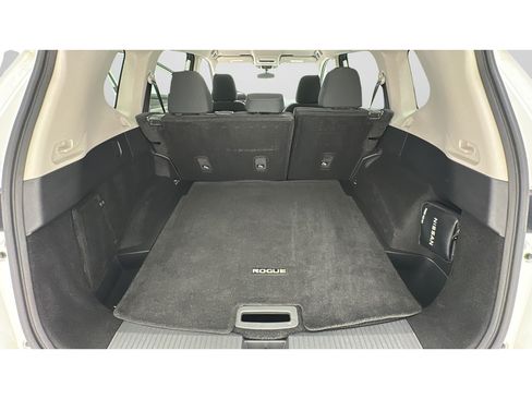 Used 2023 Nissan Rogue S AWD/4WD image 20