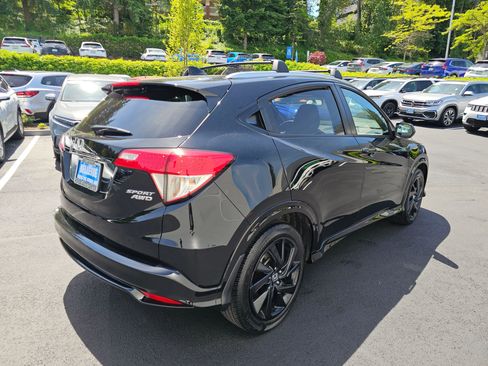 Used 2021 Honda HR-V Sport image 7