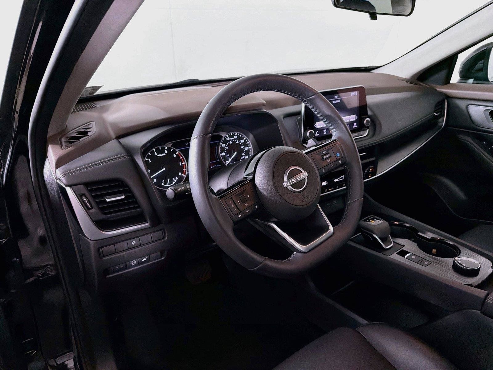 Used 2023 Nissan Rogue SV w/ SV Premium B Package AWD/4WD image 16