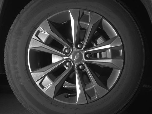 Used 2025 Chevrolet Equinox LT FWD image 13