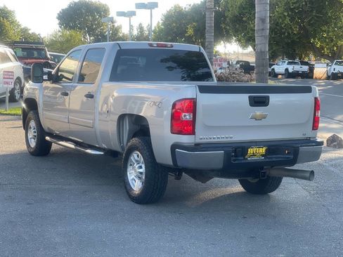 Used 2007 Chevrolet Silverado 2500 LT w/ 2LT Audio Package image 5