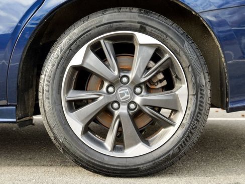 Used 2024 Honda Odyssey Elite image 13