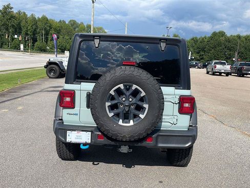 Used 2024 Jeep Wrangler Unlimited Rubicon 4xe AWD/4WD image 4
