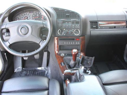 Used 1995 BMW M3 Coupe RWD image 20