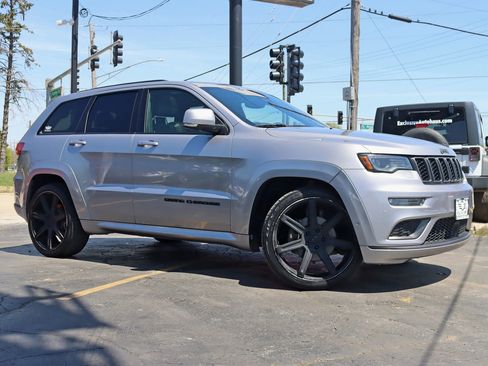 Used 2018 Jeep Grand Cherokee High Altitude AWD/4WD image 3
