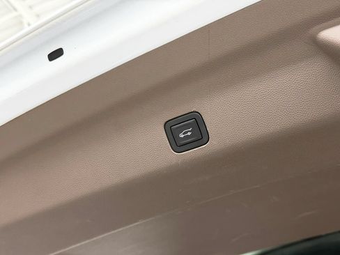 Used 2021 GMC Yukon Denali RWD image 90