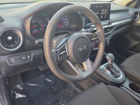 Used 2019 Kia Forte LXS image 10