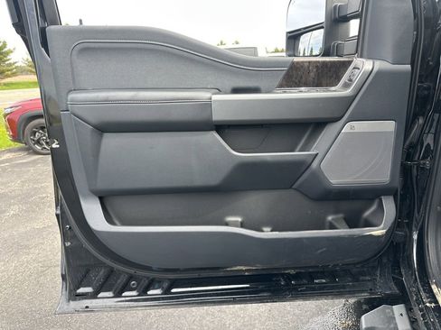 Used 2025 Ford F250 Lariat w/ Lariat Ultimate Package AWD/4WD image 21