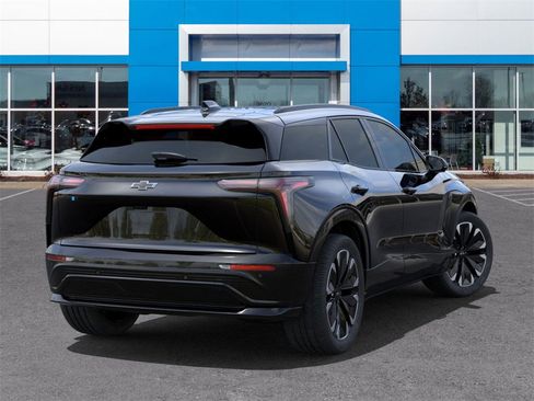 New 2025 Chevrolet Blazer EV RS image 4