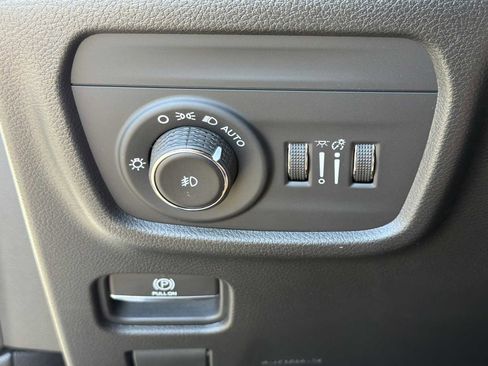 Used 2021 Jeep Grand Cherokee L Overland w/ Luxury Tech Group IV image 15