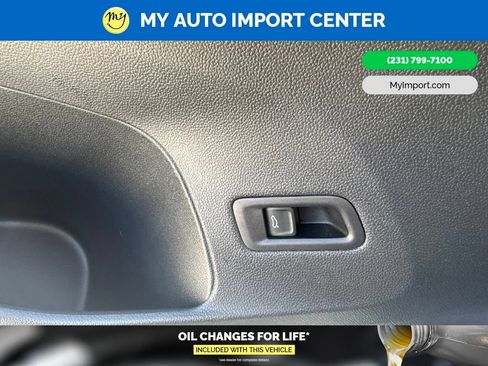 Used 2025 Volkswagen Atlas SEL Premium R-Line AWD/4WD image 12