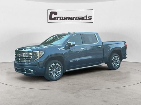 Used 2025 GMC Sierra 1500 Denali w/ Denali Reserve Package AWD/4WD image 1