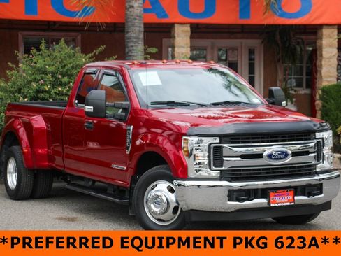 Used 2019 Ford F350 XLT w/ Camper Package image 2