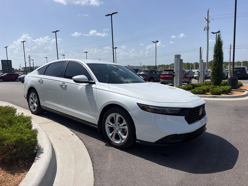 Used 2024 Honda Accord LX image 3
