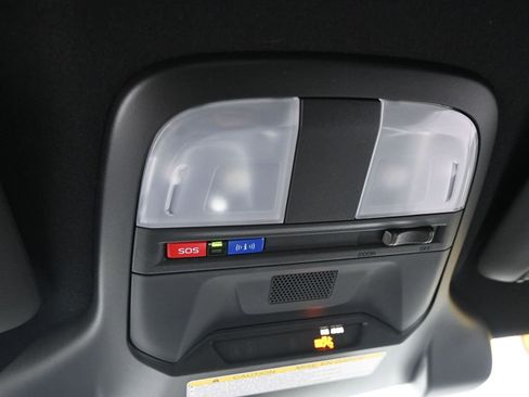 Used 2025 Subaru BRZ Limited image 32