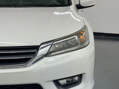 Used 2014 Honda Accord Sport image 11