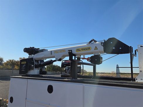 New 2025 Ford F350 XL w/ XL Chrome Package image 4