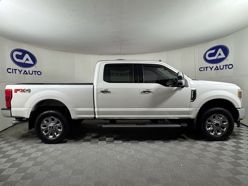 Used 2019 Ford F250 Lariat w/ Lariat Ultimate Package image 2