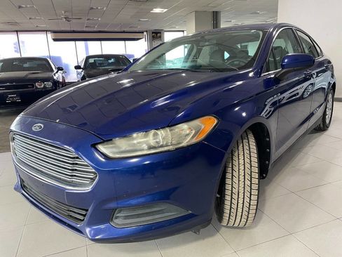Used 2013 Ford Fusion S image 3