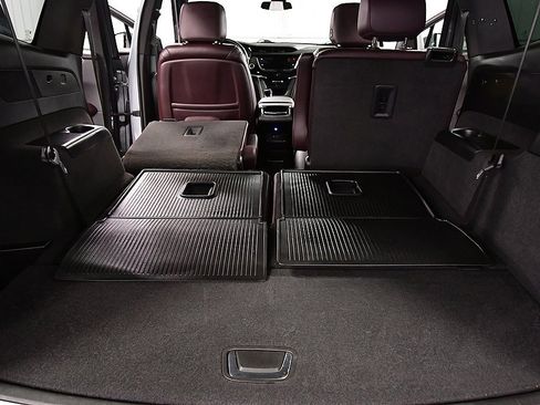 Used 2021 Cadillac XT6 Premium Luxury image 32