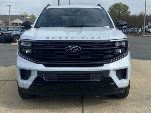 New 2026 Ford Expedition Platinum AWD/4WD image 6