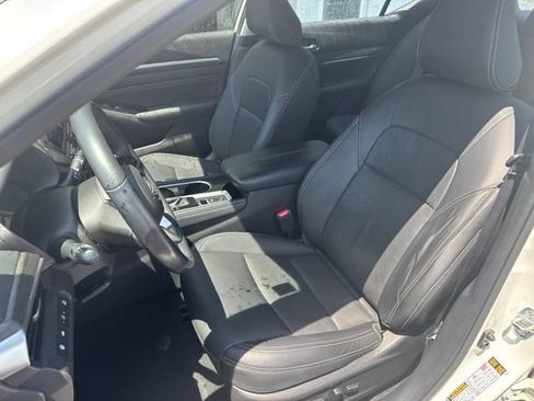 Used 2023 Nissan Altima 2.5 SL AWD/4WD image 10