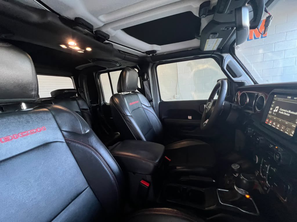 Used 2023 Jeep Gladiator Rubicon w/ Trailer Tow Package AWD/4WD image 17