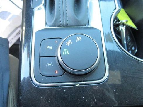 Used 2022 Chevrolet Blazer Premier w/ Enhanced Convenience Package image 29