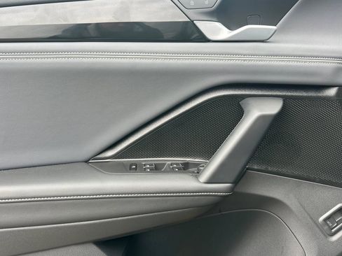 Used 2026 Volkswagen Tiguan SEL R-Line image 12