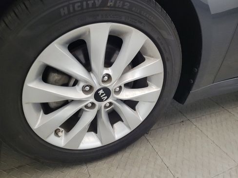 Used 2018 Kia Optima S w/ Panoramic Sunroof Package FWD image 31