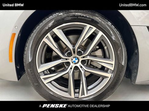 Used 2025 BMW 430i w/ Premium Package RWD image 2