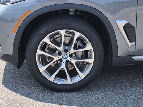 Certified 2025 BMW X5 sDrive40i w/ Premium Package RWD image 10