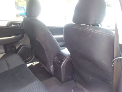 Used 2016 Subaru Outback 2.5i Premium image 28