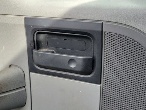 Used 2007 Ford F150 STX RWD image 23