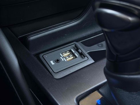 Used 2019 Lexus ES 300h w/ Accessory Package 2 FWD image 30
