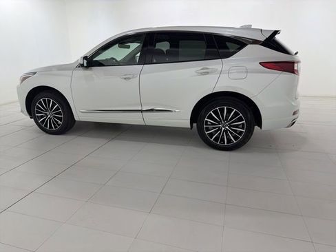 Certified 2025 Acura RDX SH-AWD w/ Advance Package image 2