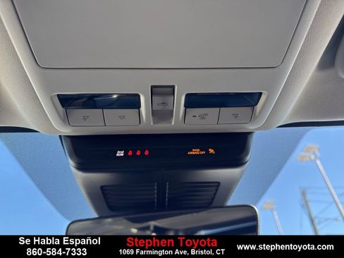 Used 2025 MAZDA CX-50 Meridian Edition w/ Apex Package image 24