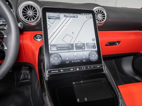 Used 2025 Mercedes-Benz AMG GT 63 image 33