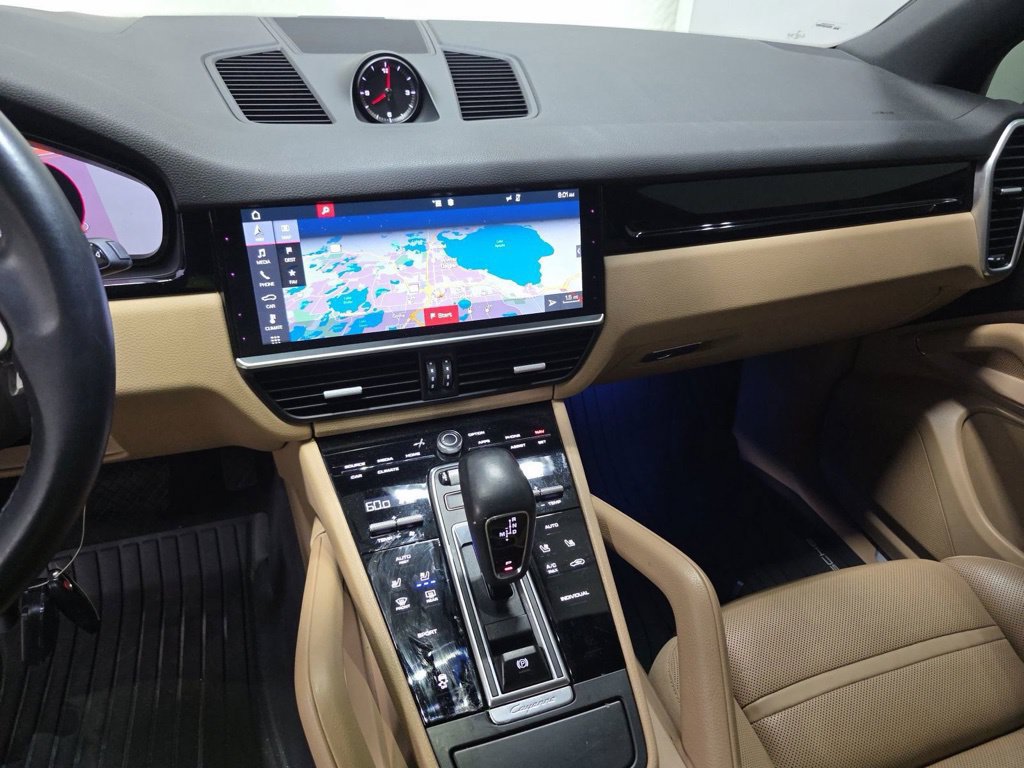 Used 2019 Porsche Cayenne AWD/4WD image 17
