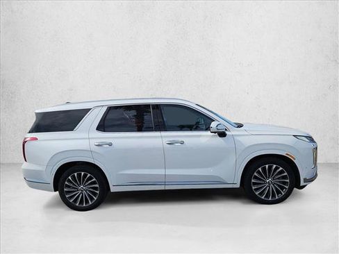 Used 2023 Hyundai Palisade Calligraphy AWD/4WD image 3