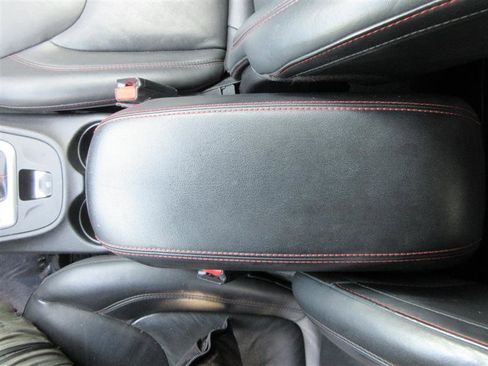 Used 2016 Jeep Cherokee Trailhawk w/ Comfort/Convenience Group image 16