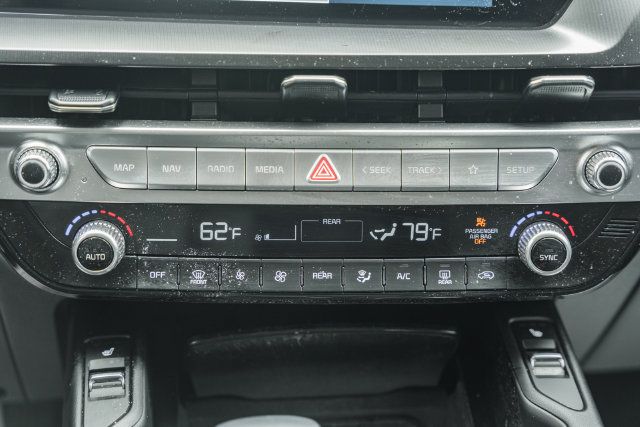 Used 2025 Kia Telluride S AWD/4WD image 29