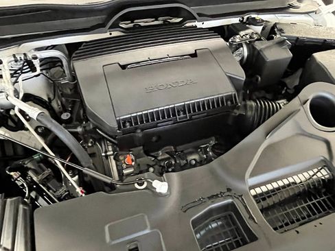 New 2025 Honda Pilot EX-L image 13